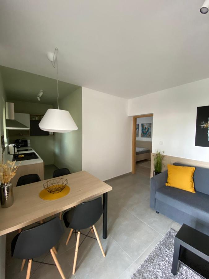 Maxim Apartments Harkány Exteriör bild